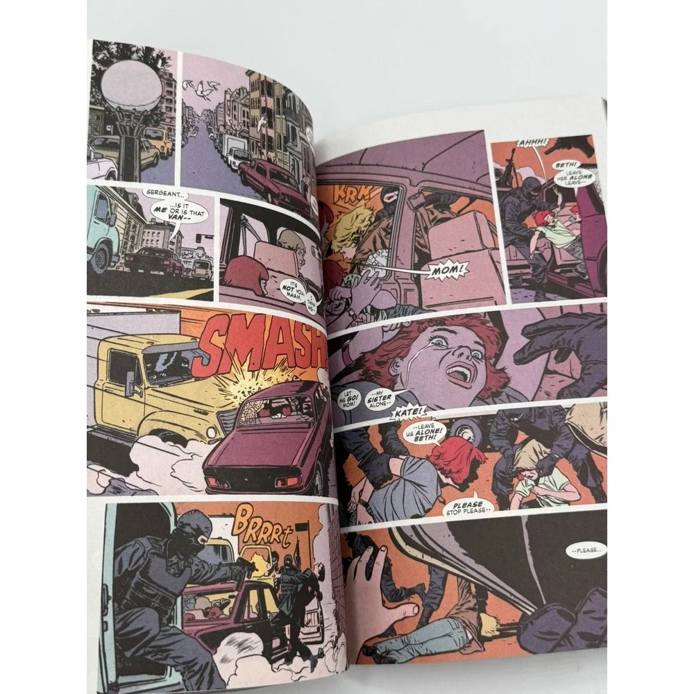 Batwoman: Elegy DC Compact Comics Edition TPB - Greg Rucka JH Williams III
